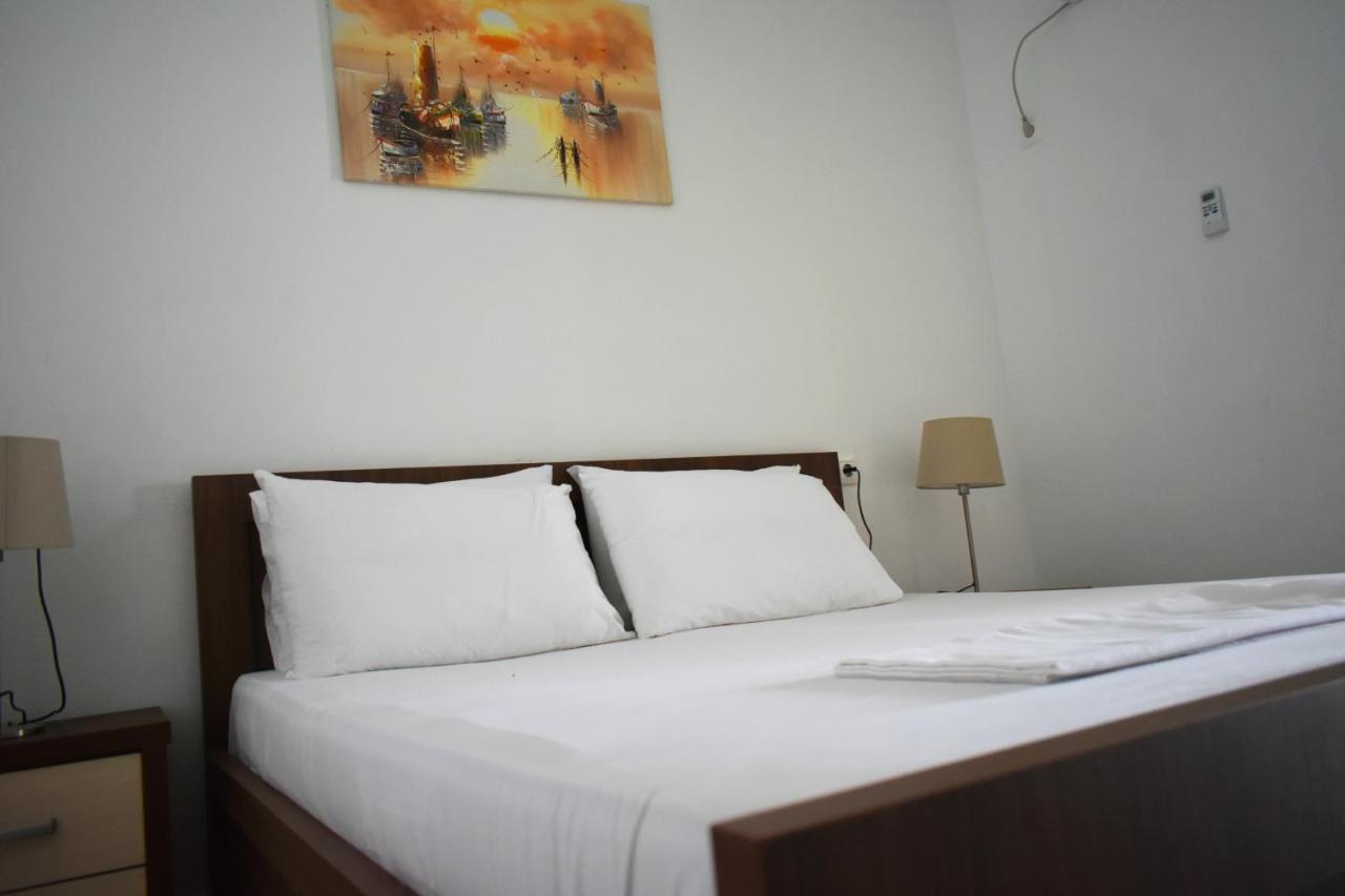 Ionio Rooms II Himarë Extérieur photo