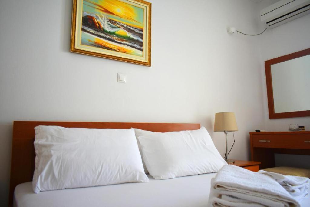 Ionio Rooms II Himarë Extérieur photo